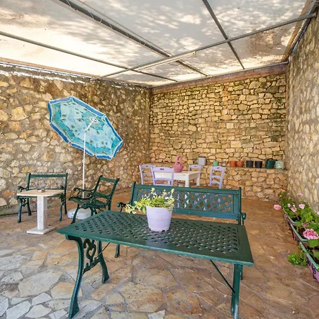 Paco's Standard 1 Oziás